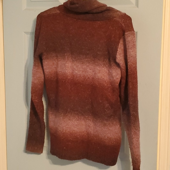 Purple cowl neck sweater - Picture 3 of 3